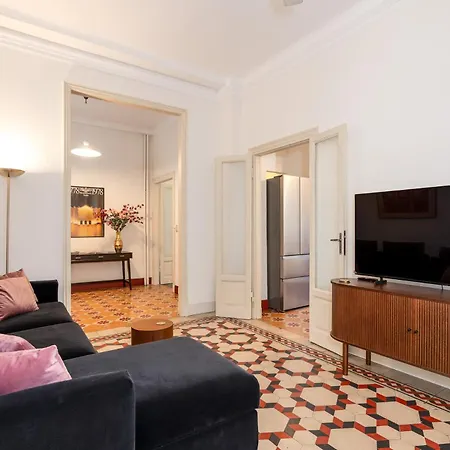 Apartamento Stylish Flat On The Navigli For 6