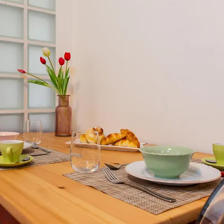 Apartamento Stylish Flat On The Navigli For 6